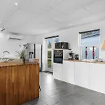 Σπίτι διακοπών In With Kitchen Allinge-Sandvig