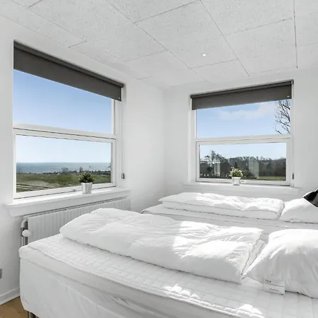 In With Kitchen Nyaraló