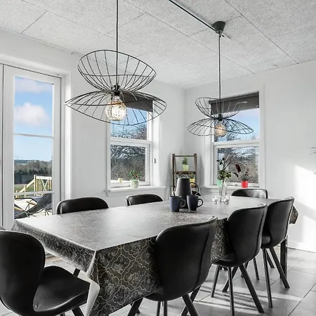 Vakantiehuis In With Kitchen *