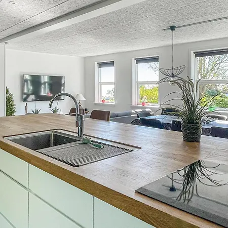 In With Kitchen Allinge-Sandvig