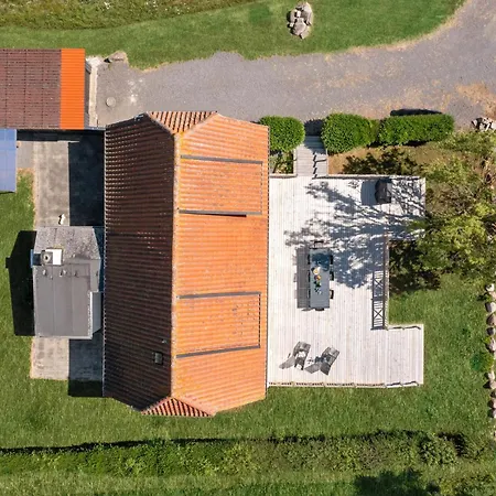 Vakantiehuis In With Kitchen Allinge-Sandvig