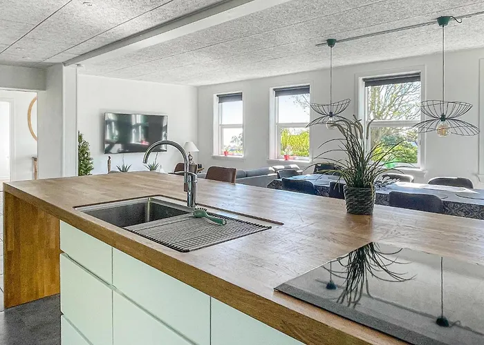 In With Kitchen 알링에